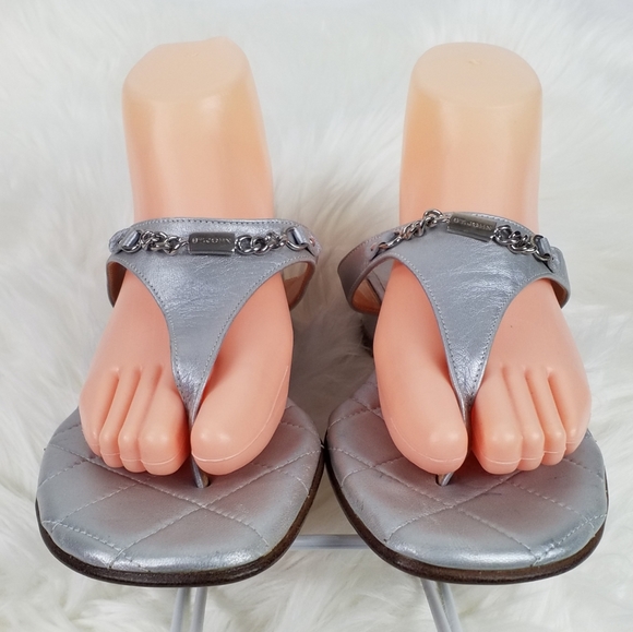 St. John Sport Italy Silver Calf Leather Thong Style Wedge Sandals Womens 8.5 - Picture 1 of 13